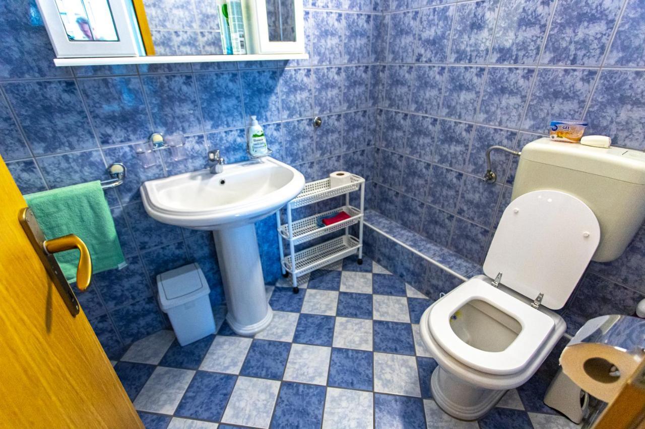 Apartments Ljubo Stari Grad  Bagian luar foto