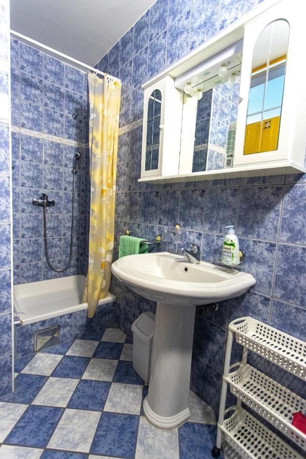 Apartments Ljubo Stari Grad  Bagian luar foto